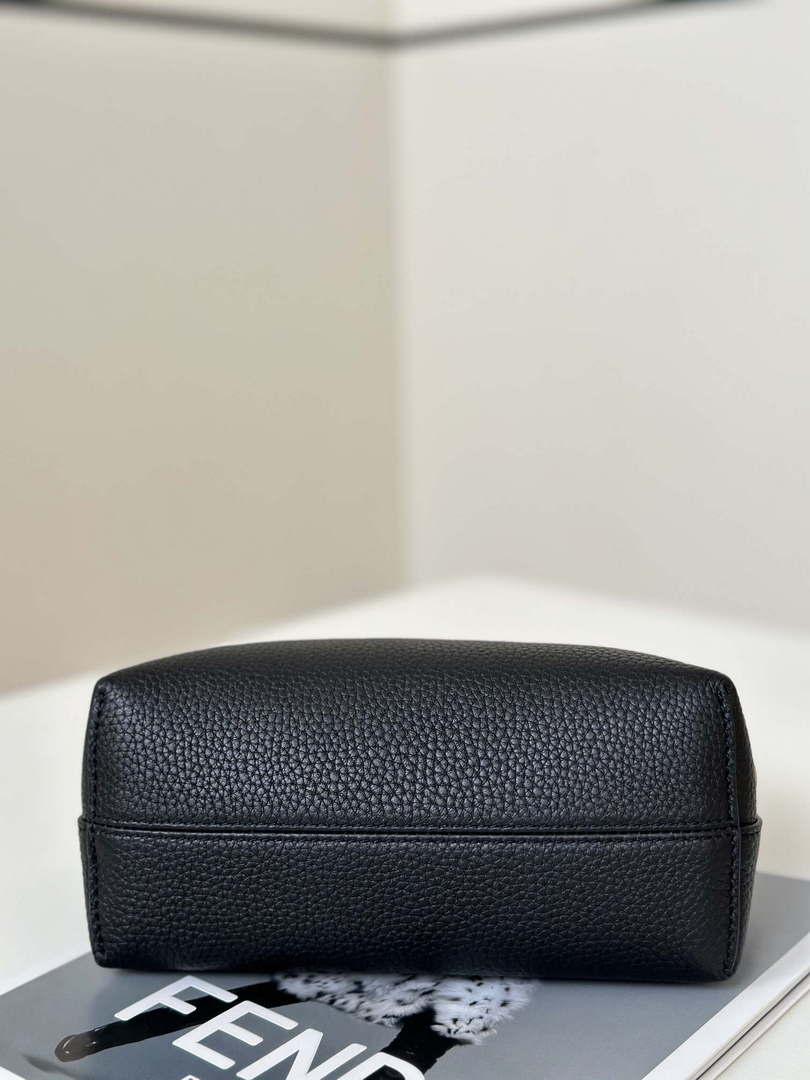 Fendi 8BS098 By The Way Selleria Mini Black Selleria mini-bag with 156 hand-sewn stitches 8668s