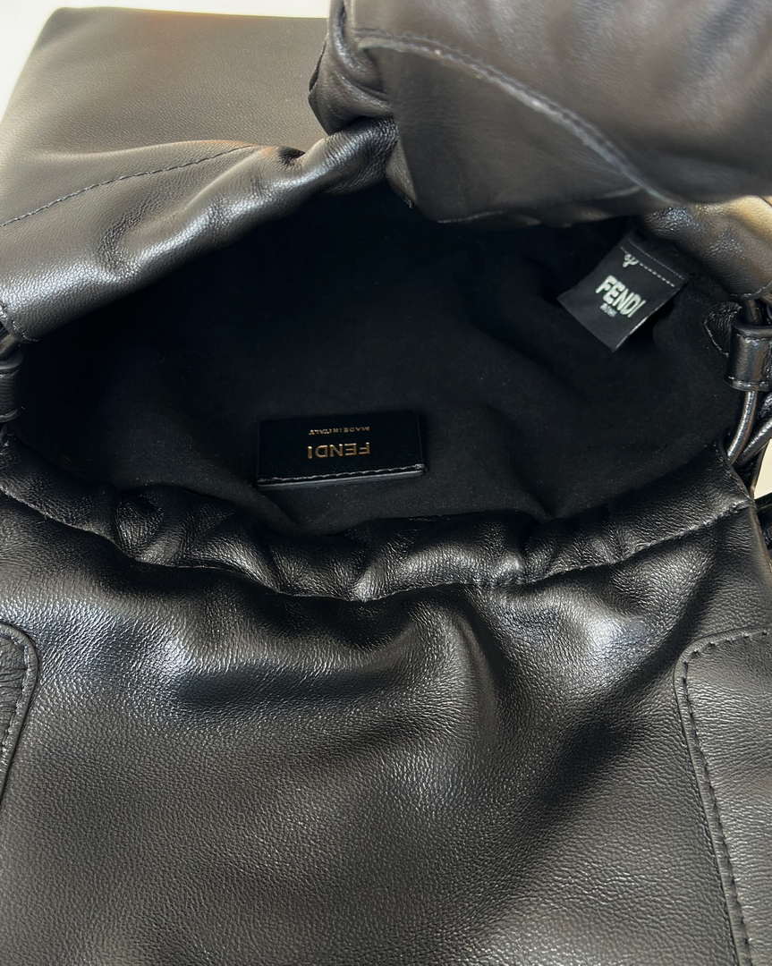 Fendi 8BS105ABVEF0K7E Mamma Baguette Small Black nappa leather mini bag 8677