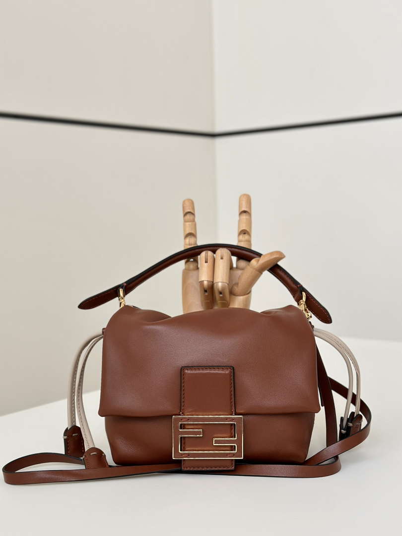 Fendi 8BS105ABVEF0K7E Mamma Baguette Small Brown nappa leather mini bag 8677
