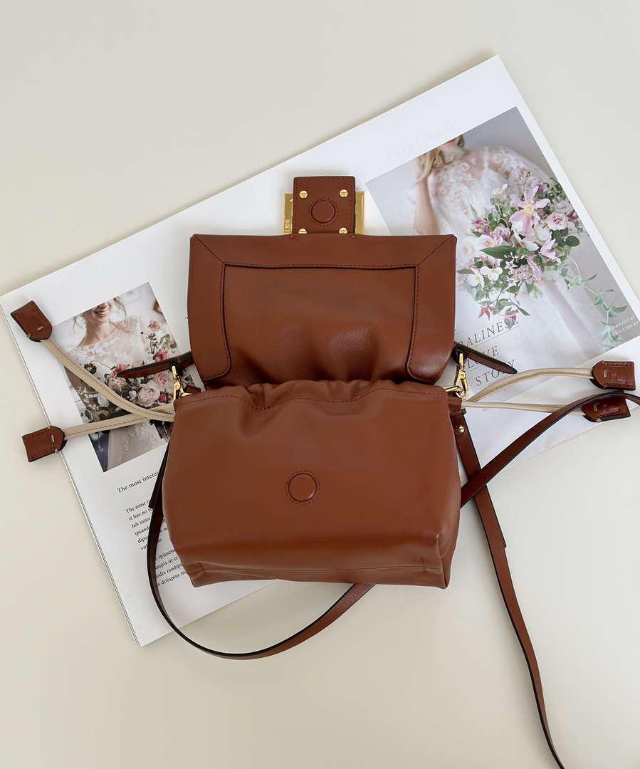 Fendi 8BS105ABVEF0K7E Mamma Baguette Small Brown nappa leather mini bag 8677