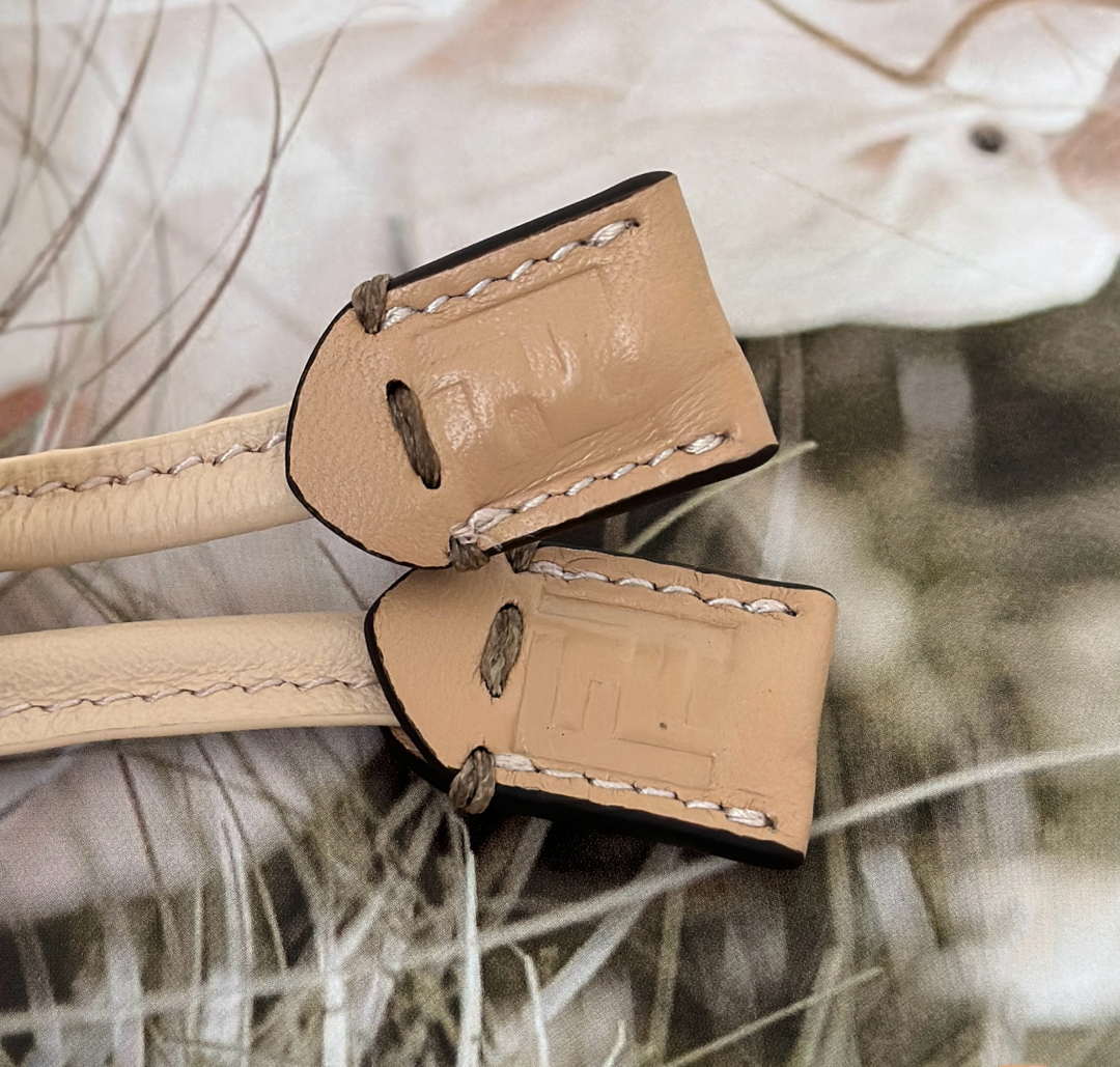Fendi 8BS105ABVEF0K7E Mamma Baguette Small Pale pink nappa leather mini bag 8677