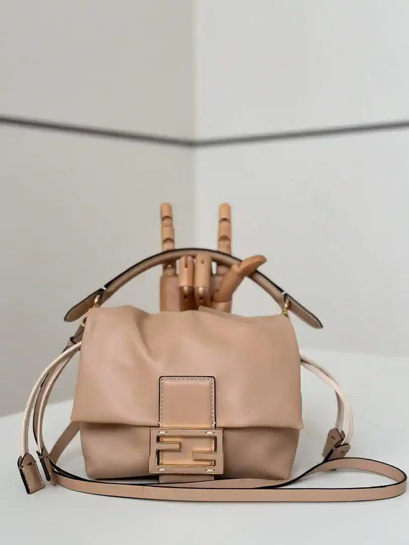 Fendi 8BS105ABVEF0K7E Mamma Baguette Small Pink nappa leather bag 8677S