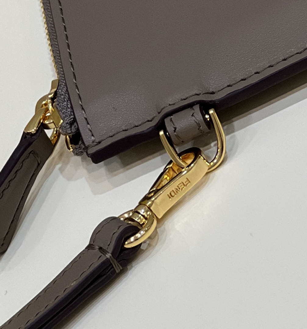 Fendi 8N0178AC9L Fendi logo flat pouch clutch 8370L Gray
