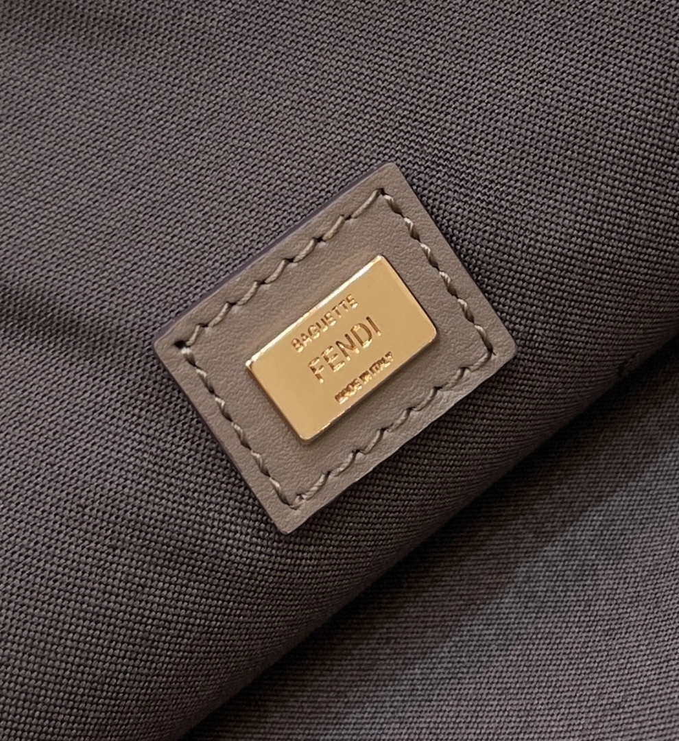 Fendi 8N0178AC9L Fendi logo flat pouch clutch 8370L Gray