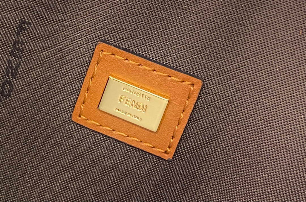 Fendi 8N0178AC9L Fendi logo flat pouch clutch 8370L Tan