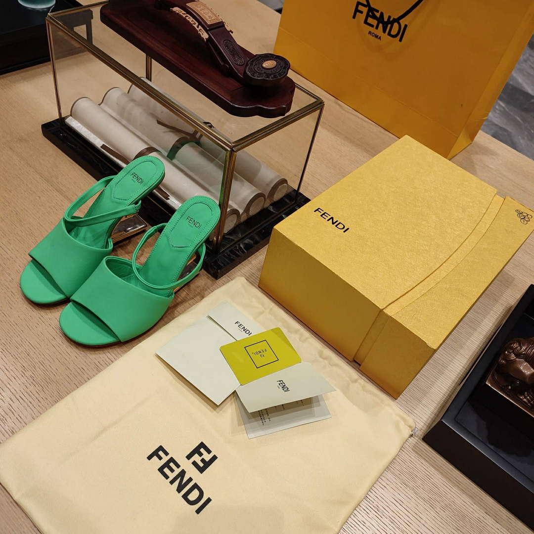 Fendi 8R8212 Women's High-heeled Sandals F88361