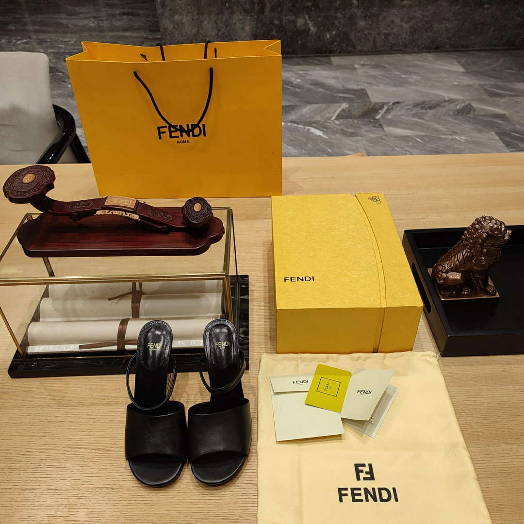 Fendi 8R8212 Women's High-heeled Sandals F88363