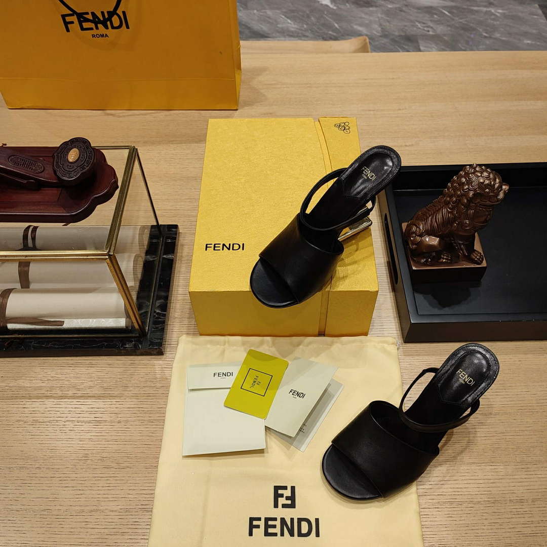 Fendi 8R8212 Women's High-heeled Sandals F88363
