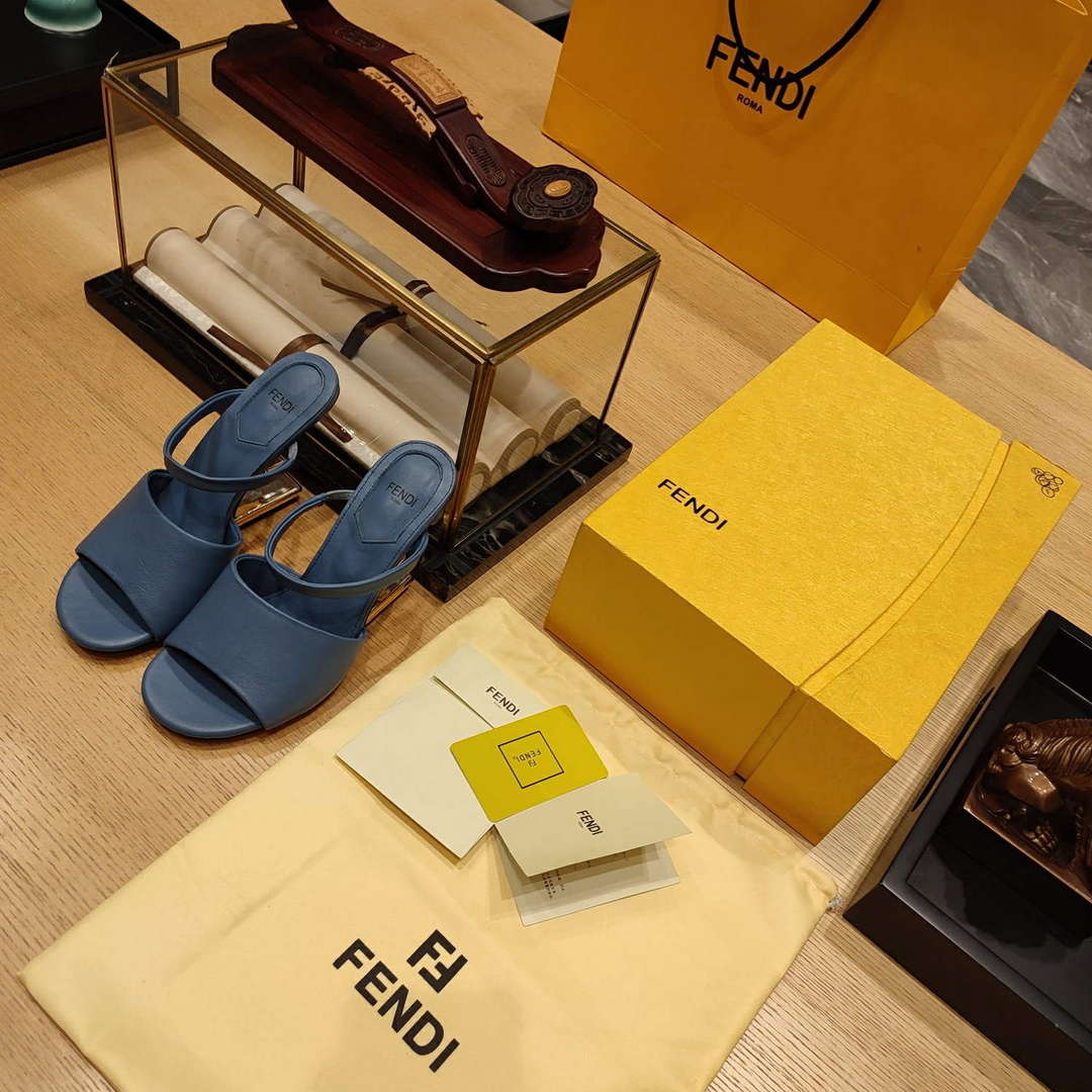 Fendi 8R8212 Women's High-heeled Sandals F88364