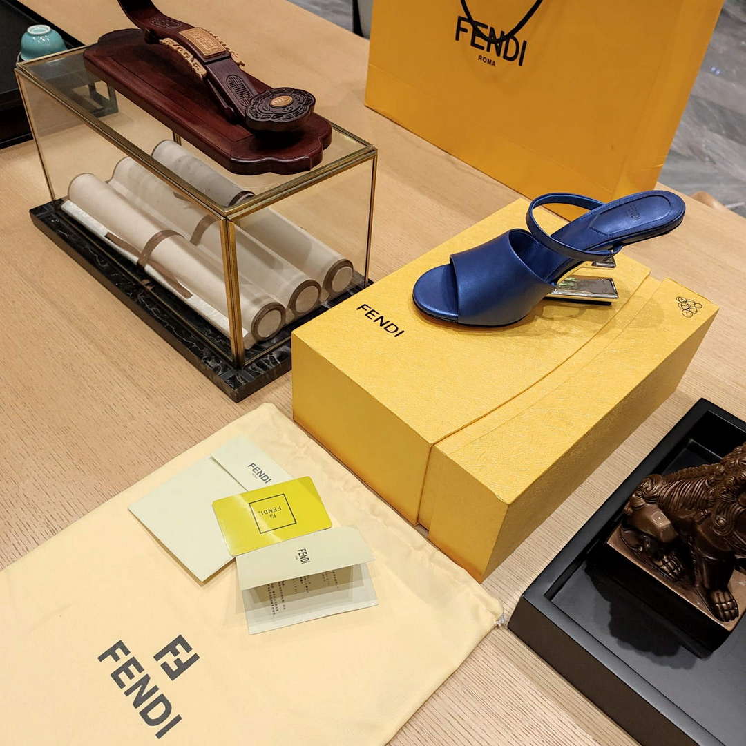 Fendi 8R8212 Women's High-heeled Sandals F88365