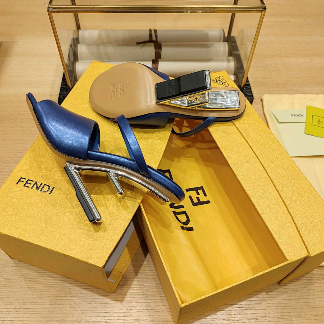 Fendi 8R8212 Women's High-heeled Sandals F88365