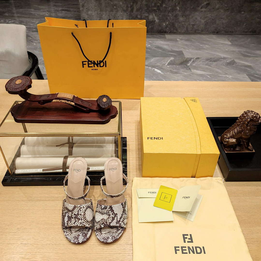 Fendi 8R8212 Women's High-heeled Sandals F88366