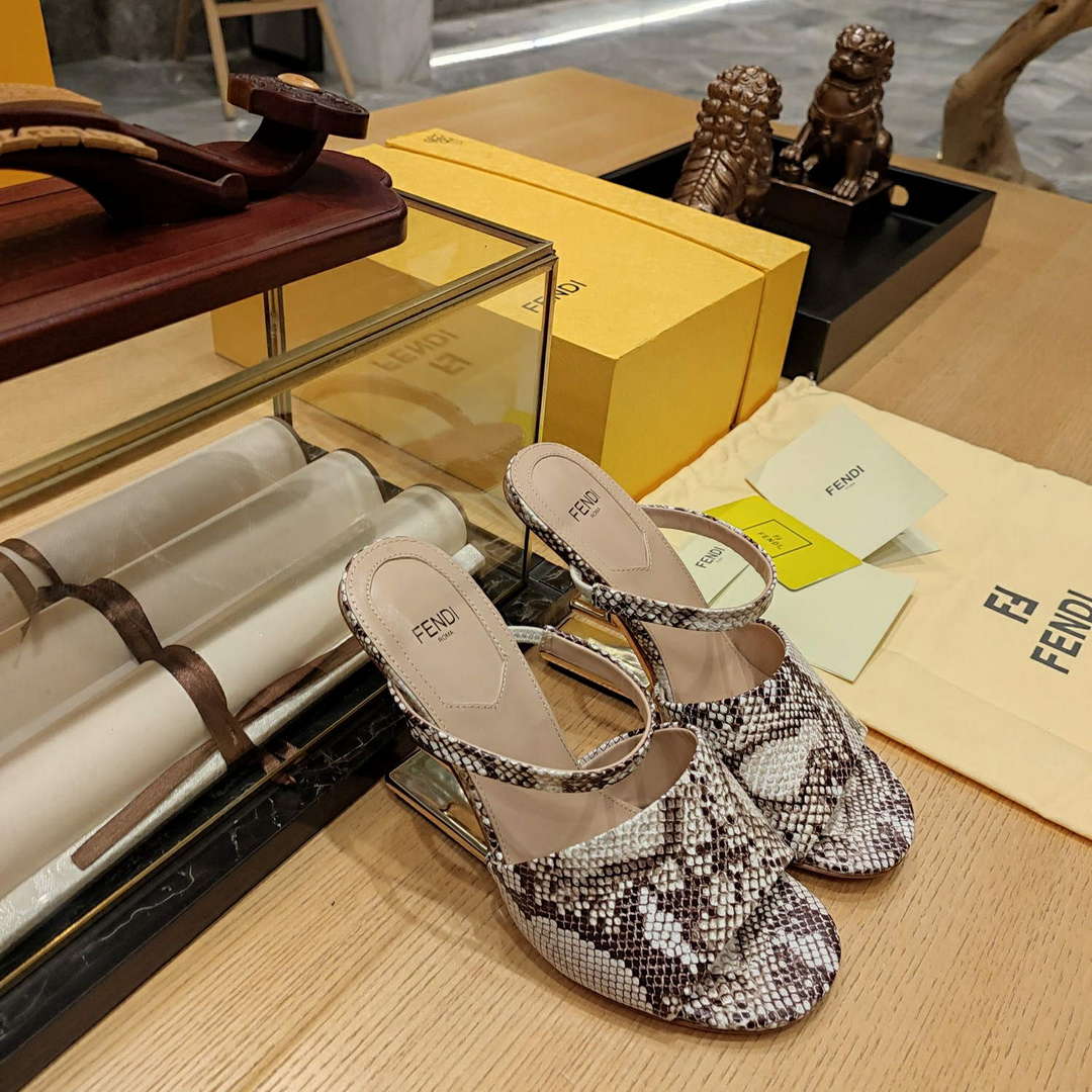 Fendi 8R8212 Women's High-heeled Sandals F88366