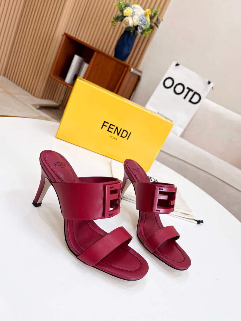 Fendi 8R8287 Baguette Slides Leather Red - 35 - View 1