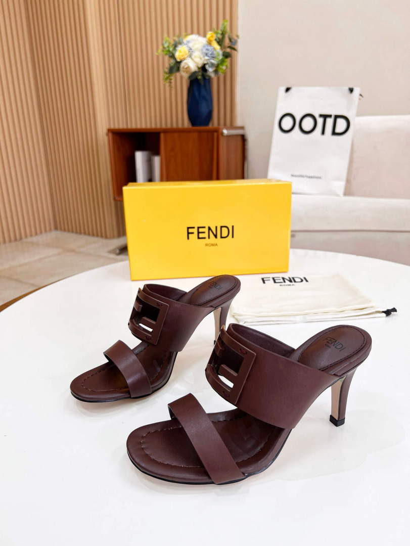 Fendi 8R8287 Baguette Slides Leather Brown