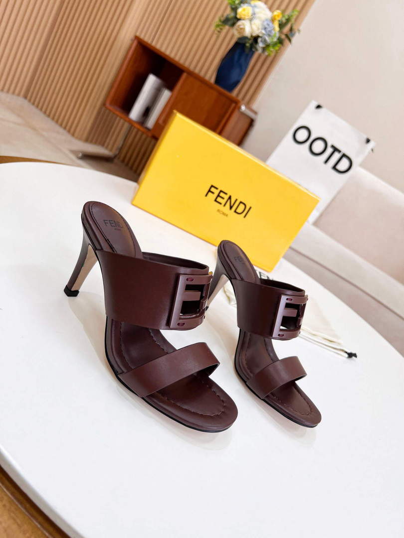 Fendi 8R8287 Baguette Slides Leather Brown
