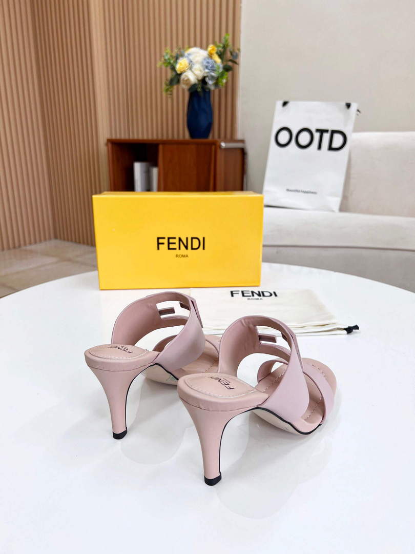 Fendi 8R8287 Baguette Slides Leather Pink