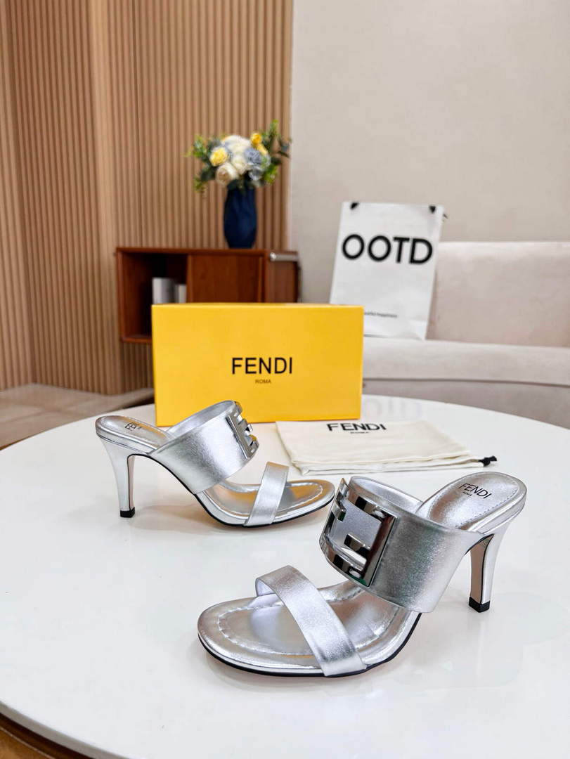 Fendi 8R8287 Baguette Slides Leather Silver