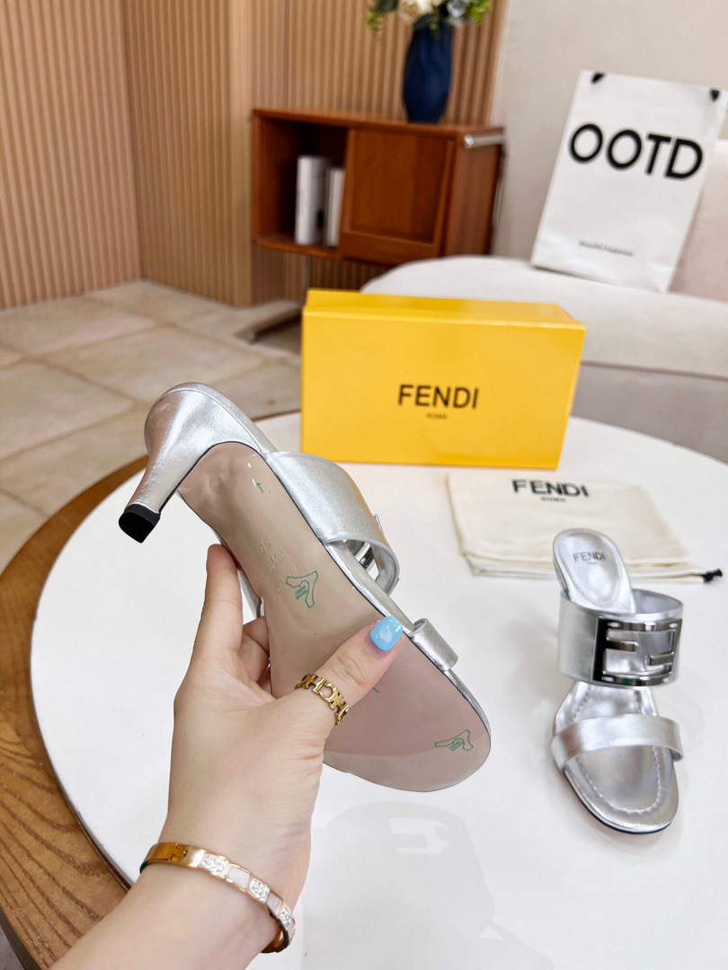 Fendi 8R8287 Baguette Slides Leather Silver - 35 - View 3