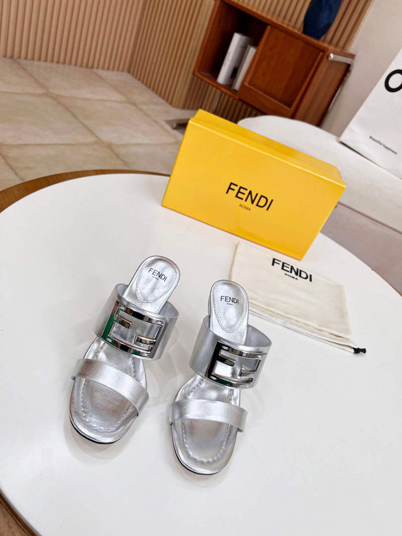 Fendi 8R8287 Baguette Slides Leather Silver