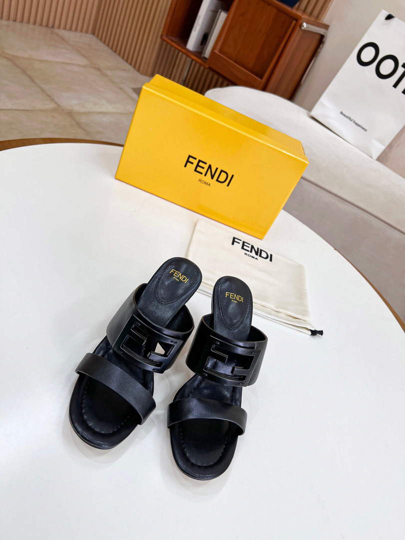 Fendi 8R8287 Baguette Slides Leather Black