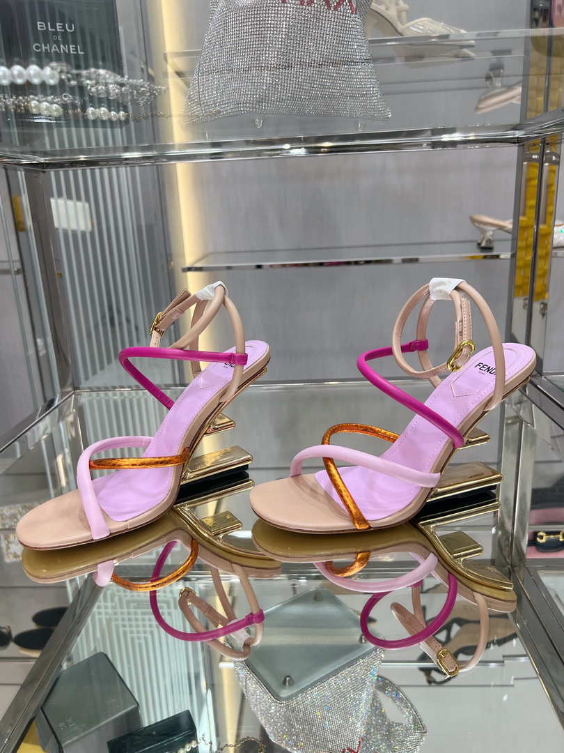 Fendi 8X8274 First Pink nappa leather 95 mm high-heeled sandals - 35 - View 1