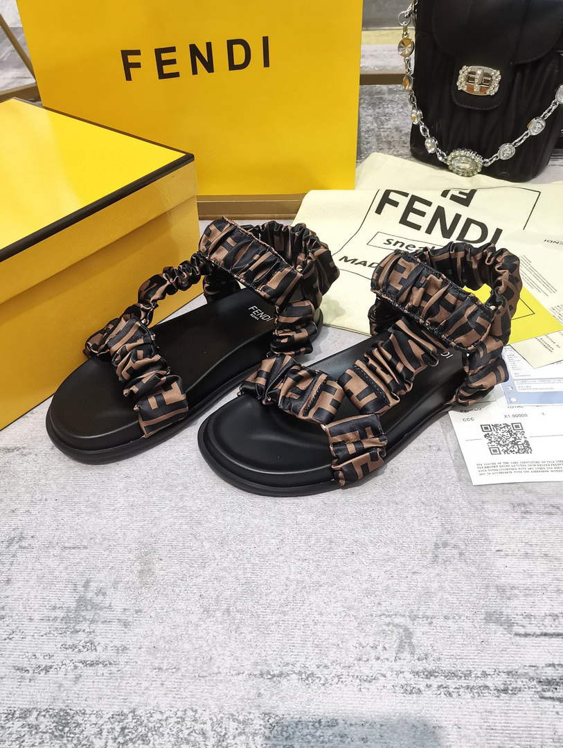 Fendi 8X8291 Feel Brown satin sandals Heel height 25mm Brown
