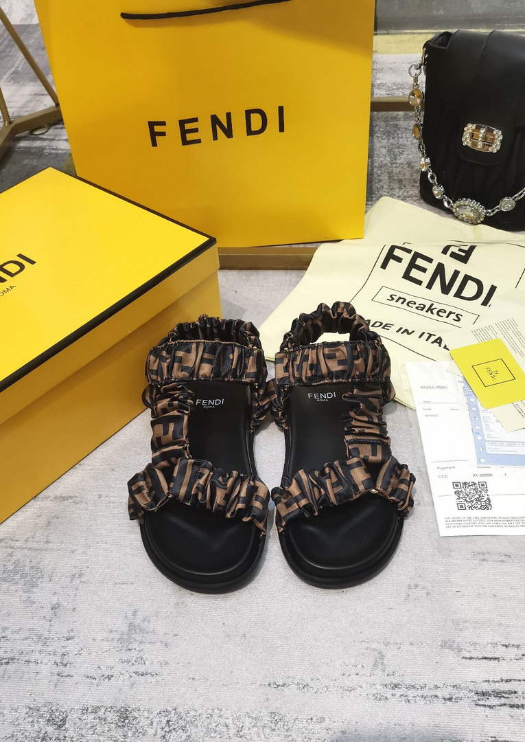 Fendi 8X8291 Feel Brown satin sandals Heel height 25mm Brown