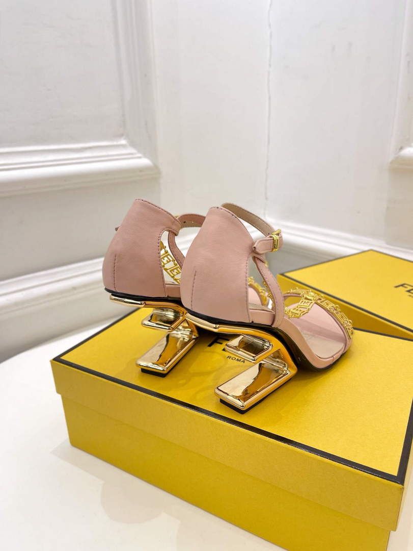 Fendi 8X8306 First Fendace Leather high-heeled Sandals pink