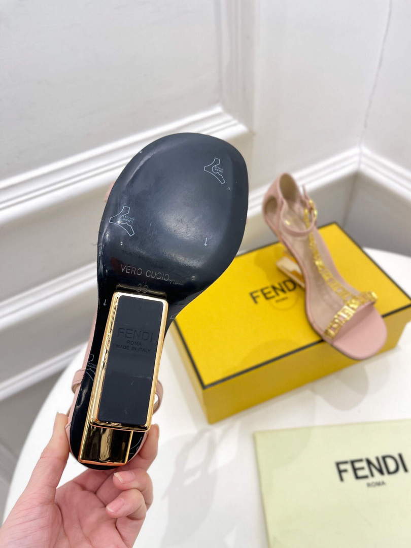 Fendi 8X8306 First Fendace Leather high-heeled Sandals pink