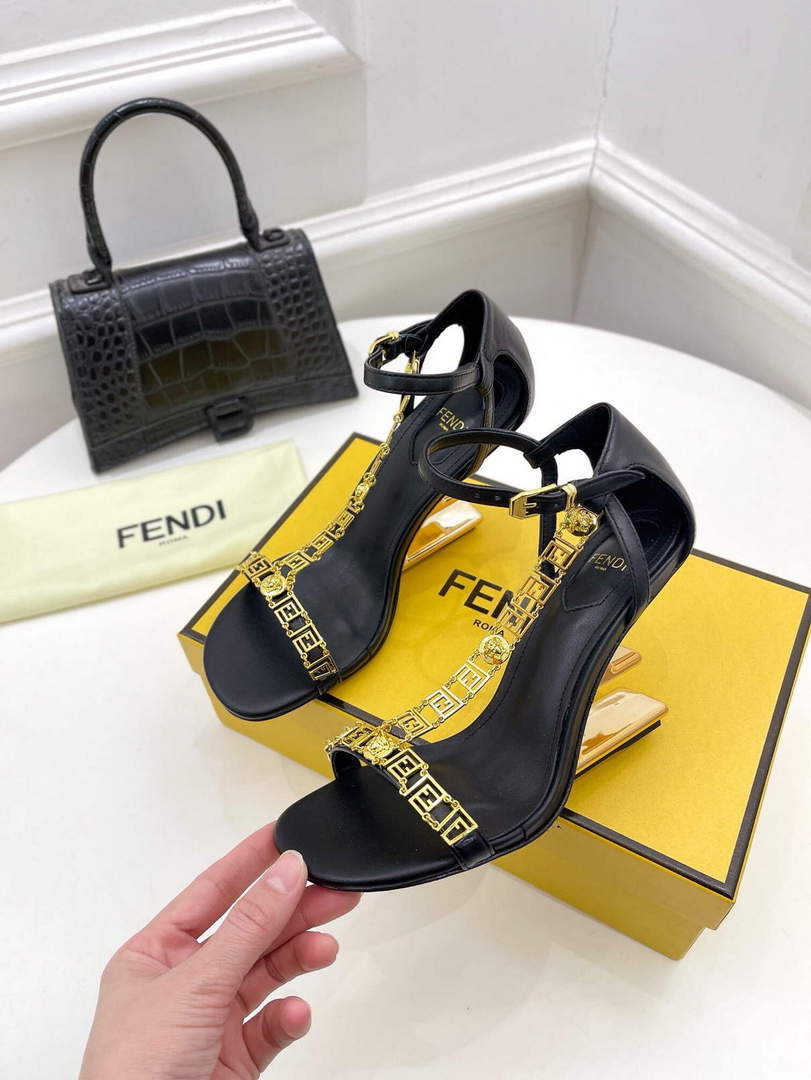 Fendi 8X8306 First Fendace Leather high-heeled Sandals black