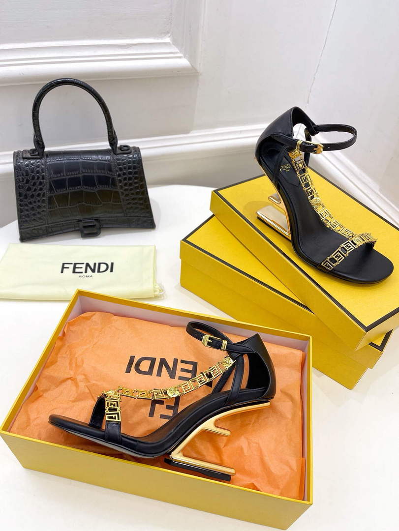 Fendi 8X8306 First Fendace Leather high-heeled Sandals black