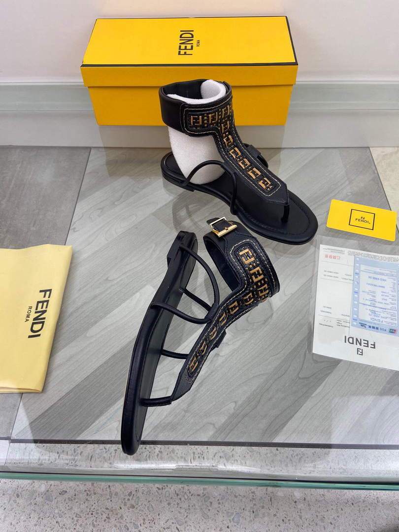 Fendi 8Y8095 FF Interlace Leather Thong Sandals Black - luxibagsmall