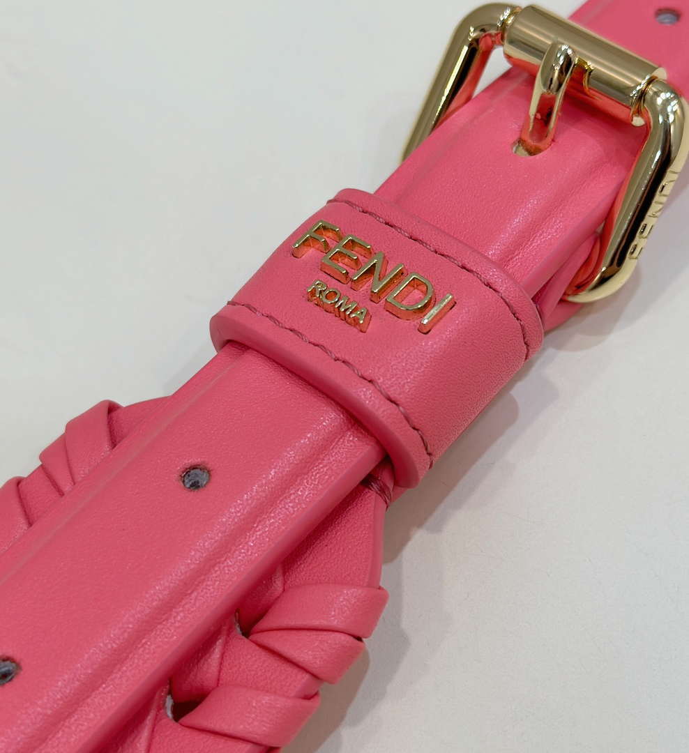 Fendi F10110 Handbag Fashionable cowhide Shoulder Strap Pink 9001