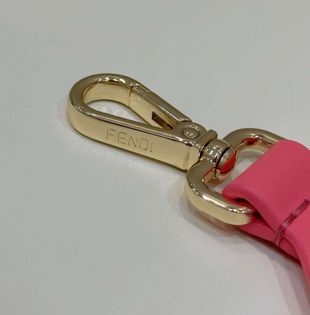 Fendi F10110 Handbag Fashionable cowhide Shoulder Strap Pink 9001