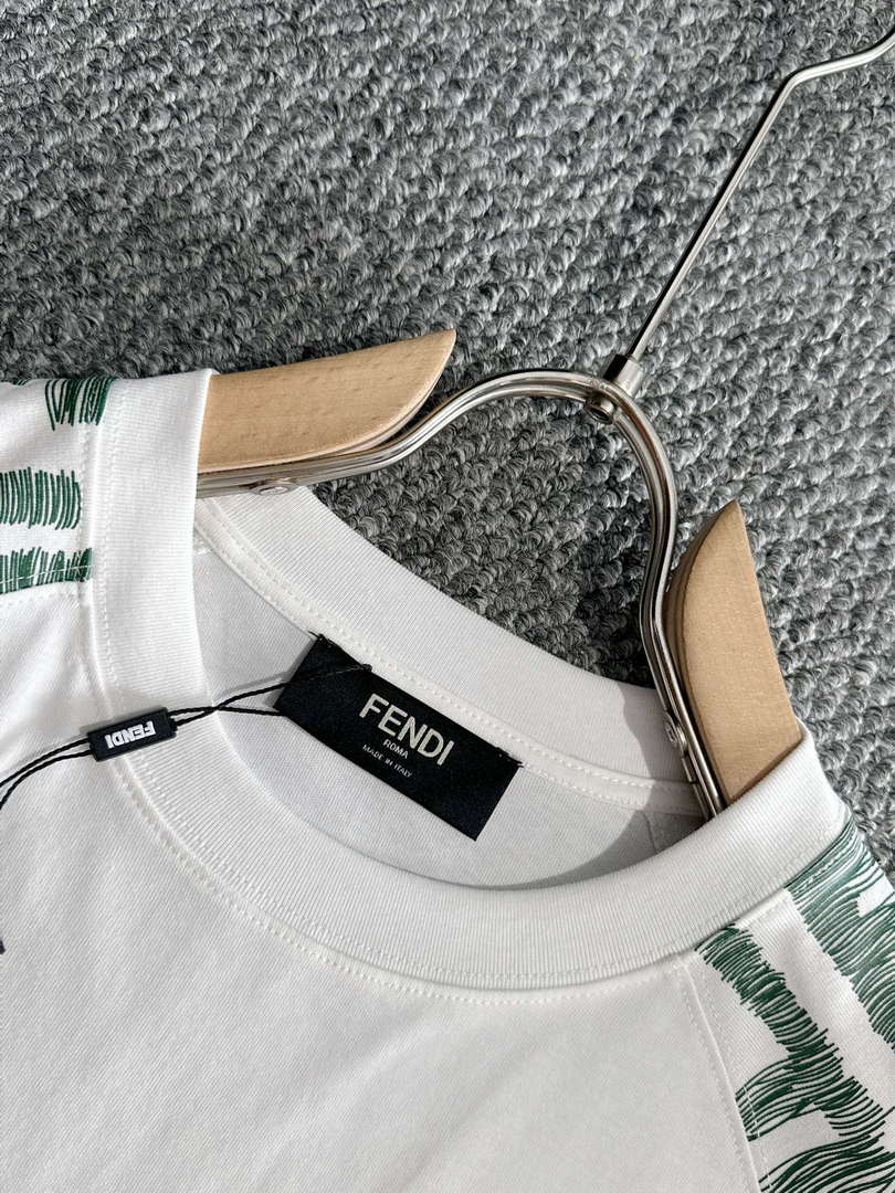 Fendi Fashion Short-sleeved T-shirt for Men and Women F77201