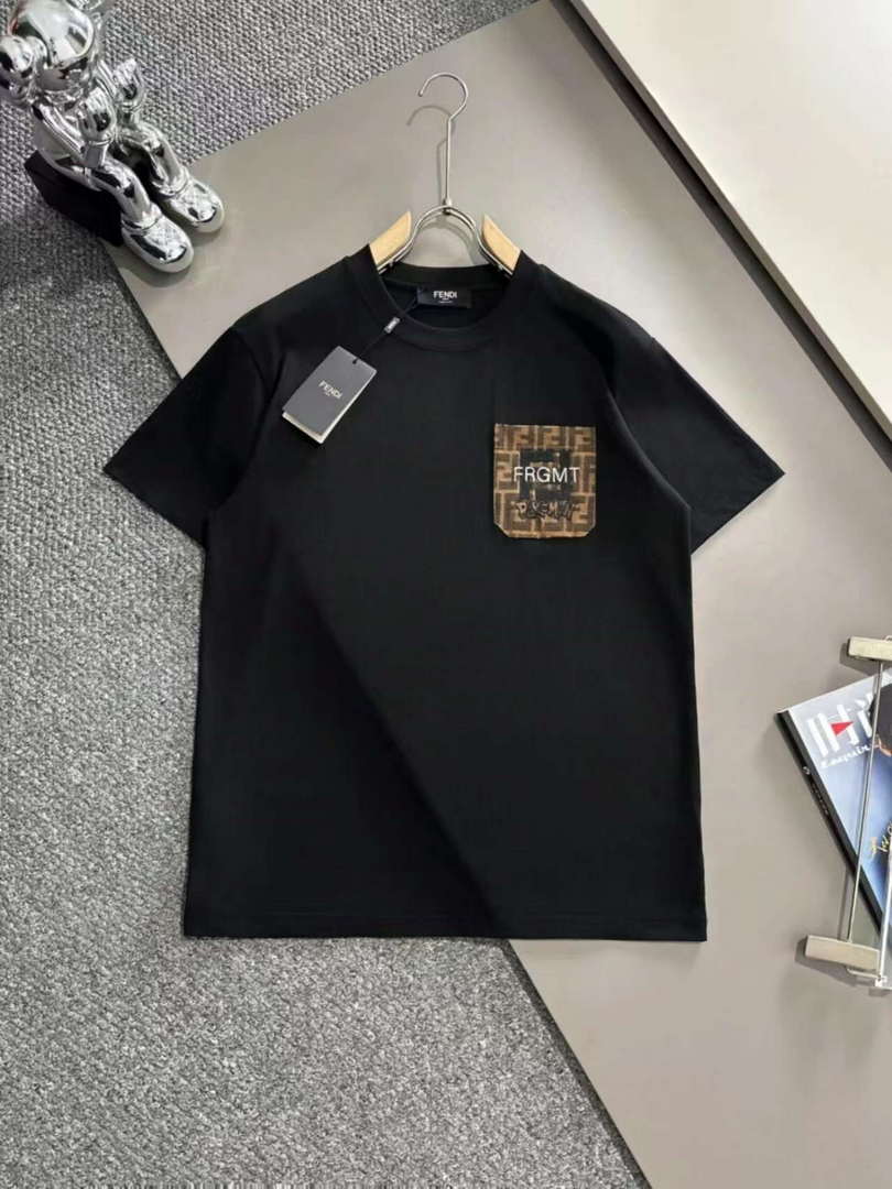 Fendi Fashion Short-sleeved T-shirt for Men and Women F77204