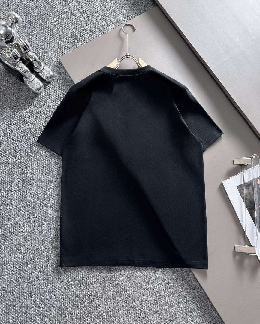 Fendi Fashion Short-sleeved T-shirt for Men and Women F77206