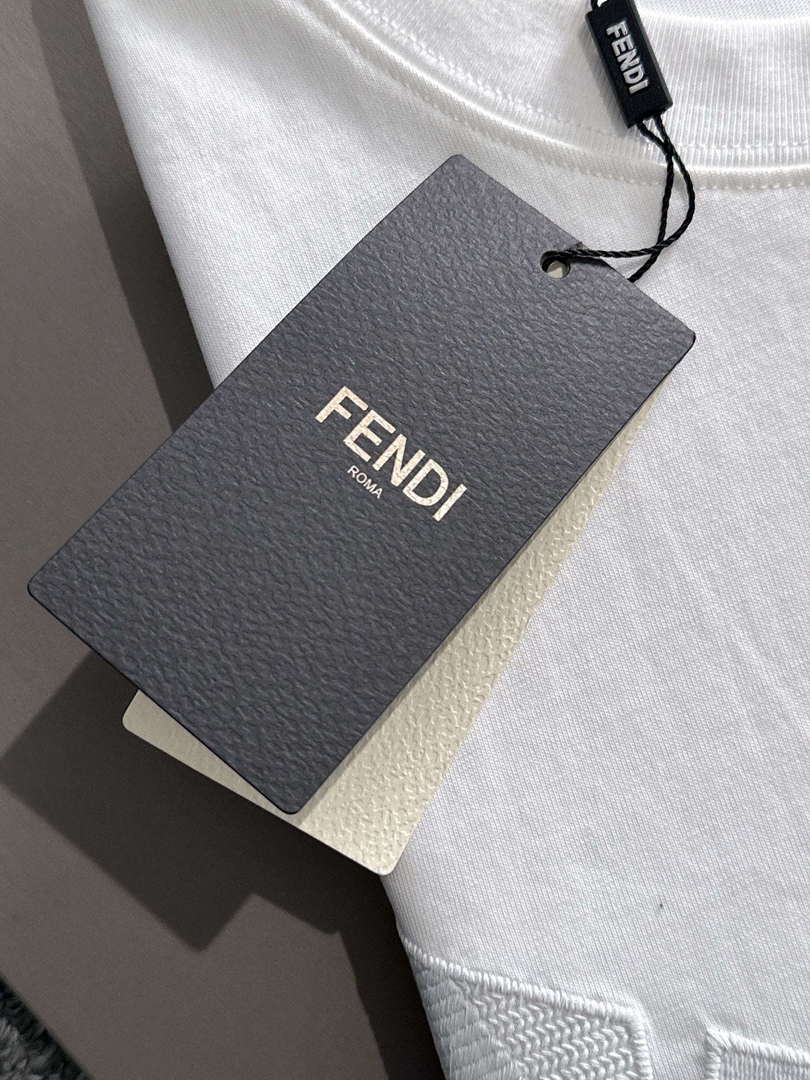 Fendi Fashion Short-sleeved T-shirt for Men and Women F77207