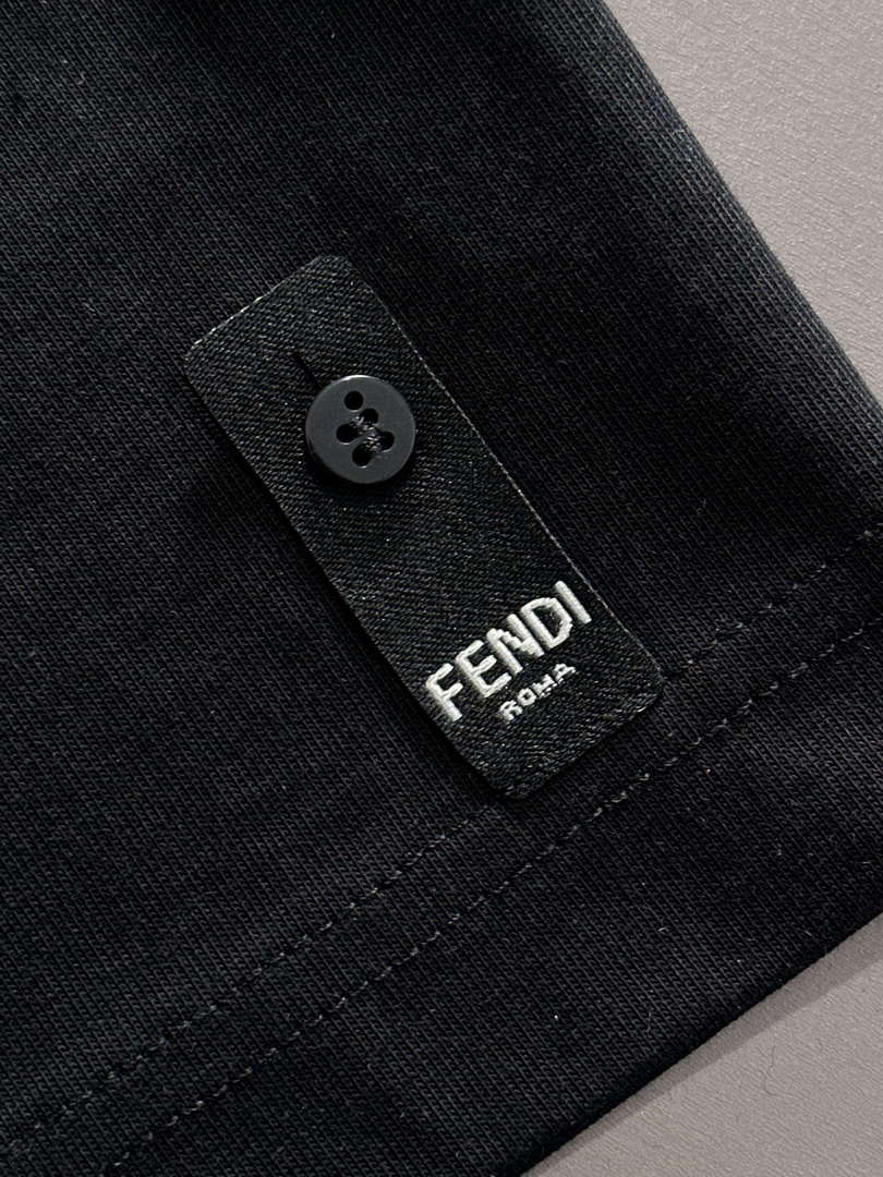 Fendi Fashion Short-sleeved T-shirt for Men and Women F77208