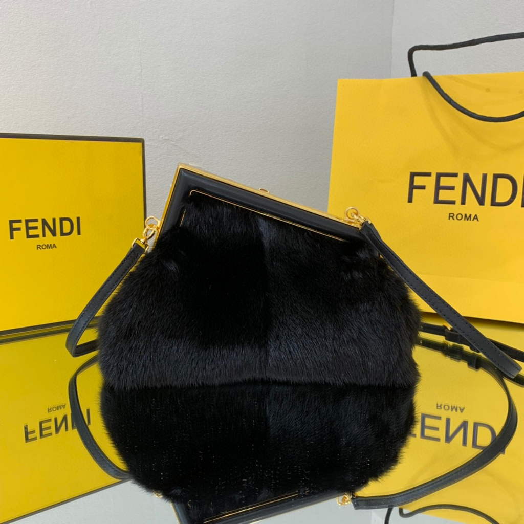 Fendi FIRST Small Bag  Fox fur 8BP129 Black