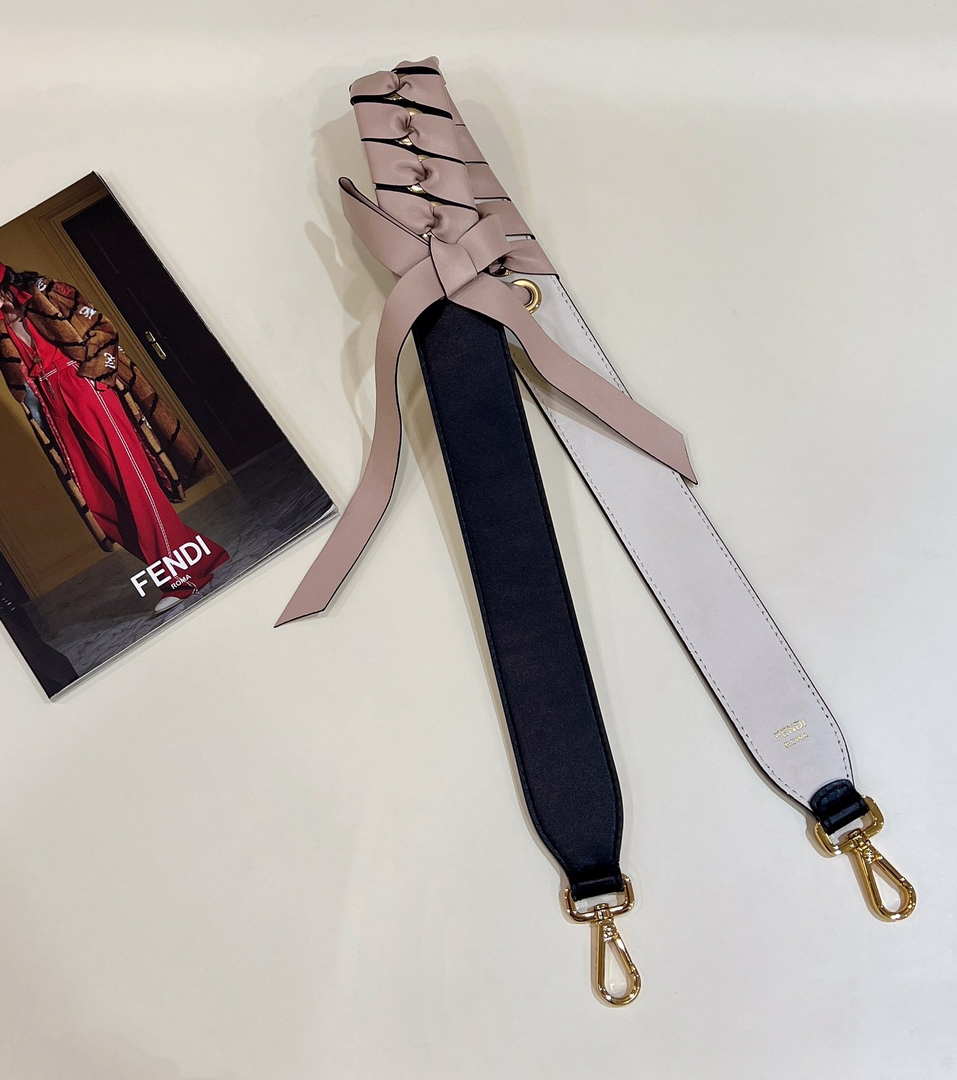 Fendi Handbag Strap You Leather shoulder strap F10063
