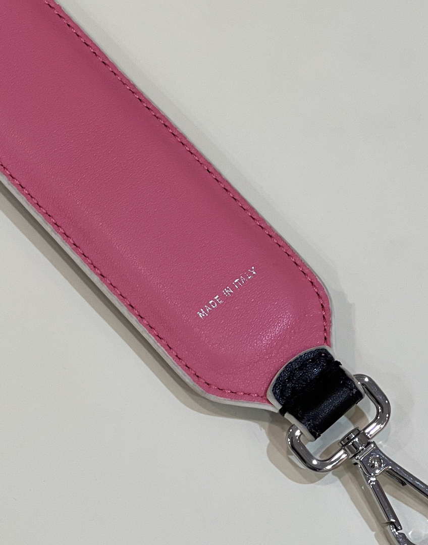Fendi Handbag Strap You Leather shoulder strap F10066