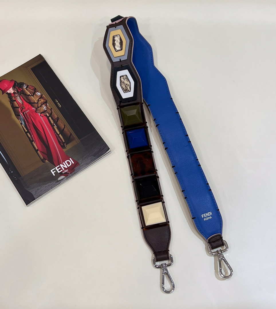 Fendi Handbag Strap You Leather shoulder strap F10067