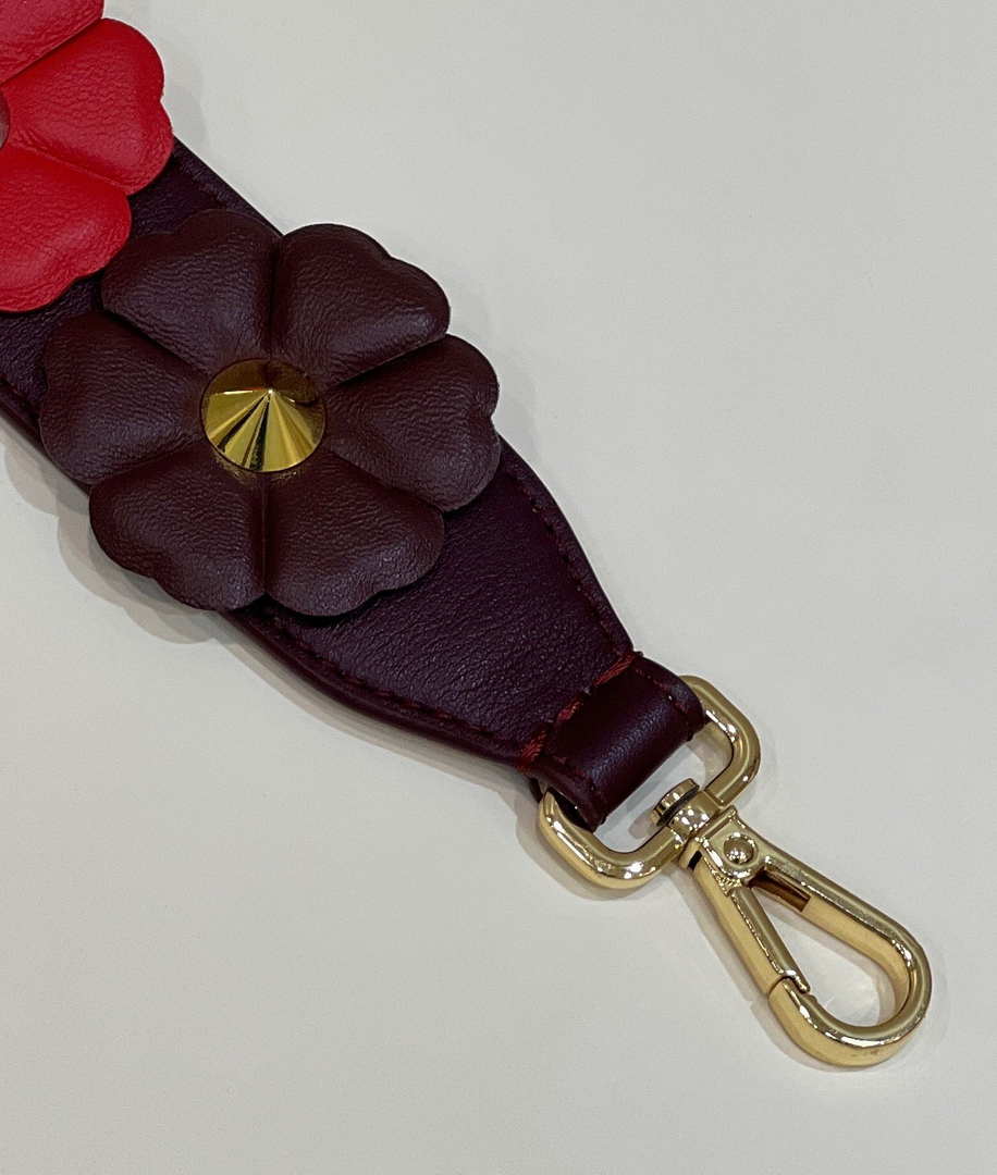 Fendi Handbag Strap You Leather shoulder strap F10071