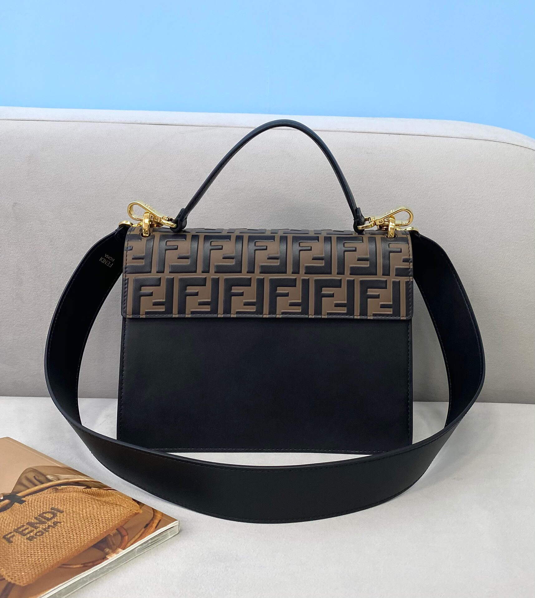 Fendi Kani 0508L Shoulder Bag Black