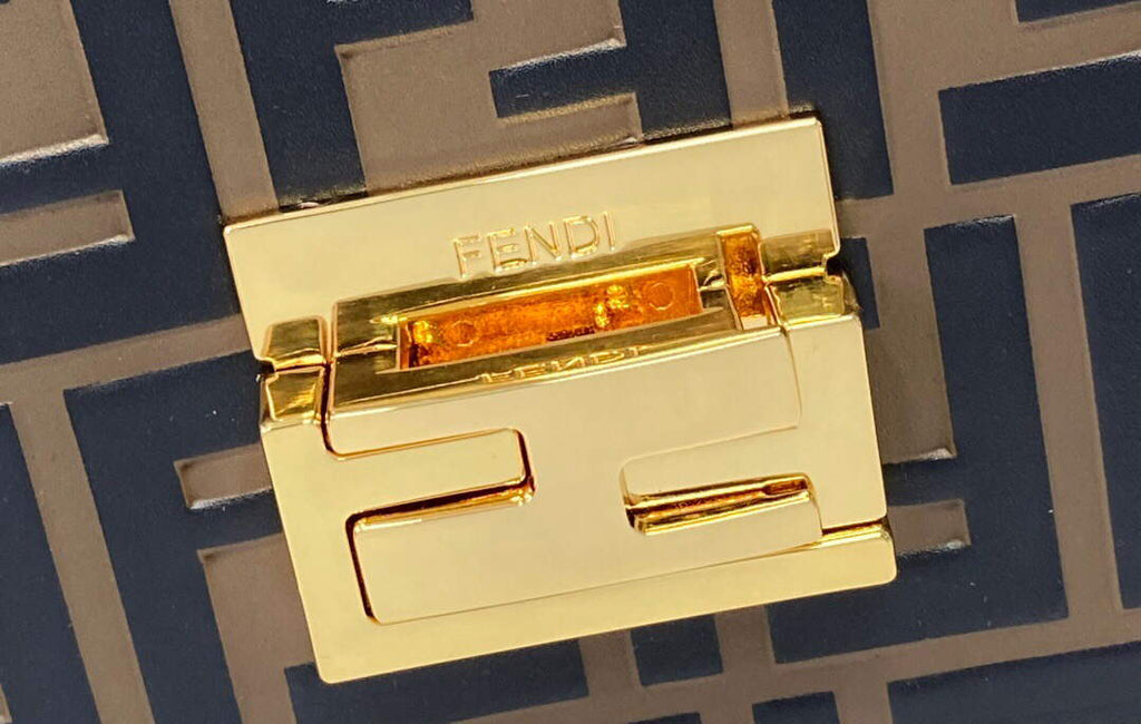 Fendi Kani 0508S Shoulder Bag Black