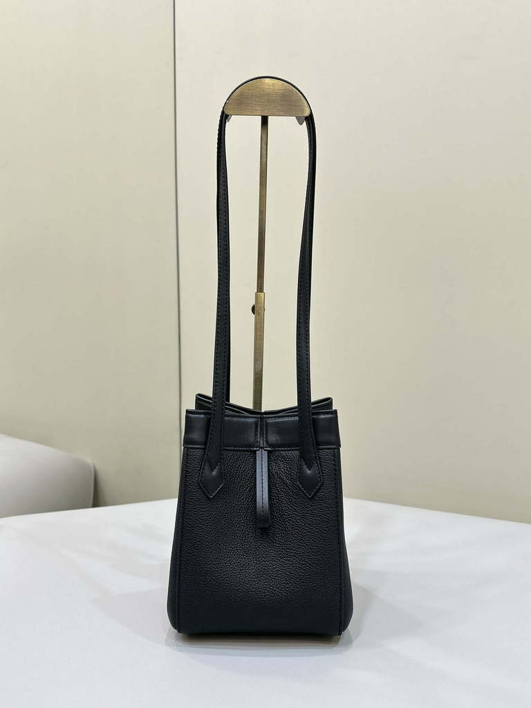 Fendi Mini Origami 8BS083 Black leather mini bag that can be transformed 8626As