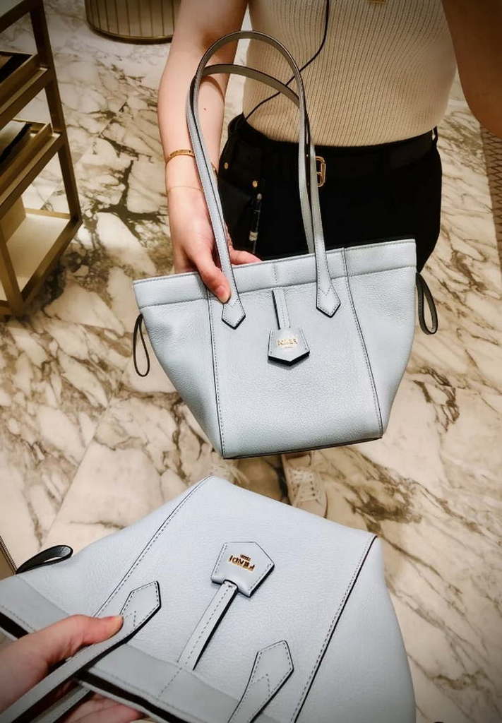 Fendi Mini Origami 8BS083 Blue leather mini bag that can be transformed 8626As
