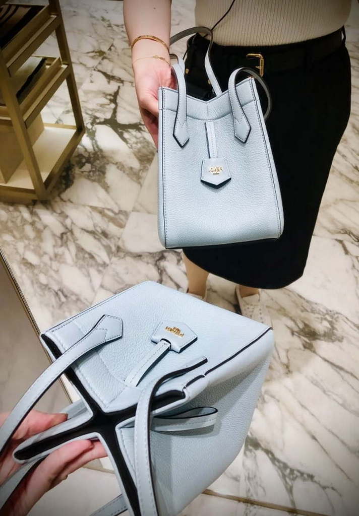 Fendi Mini Origami 8BS083 Blue leather mini bag that can be transformed 8626As